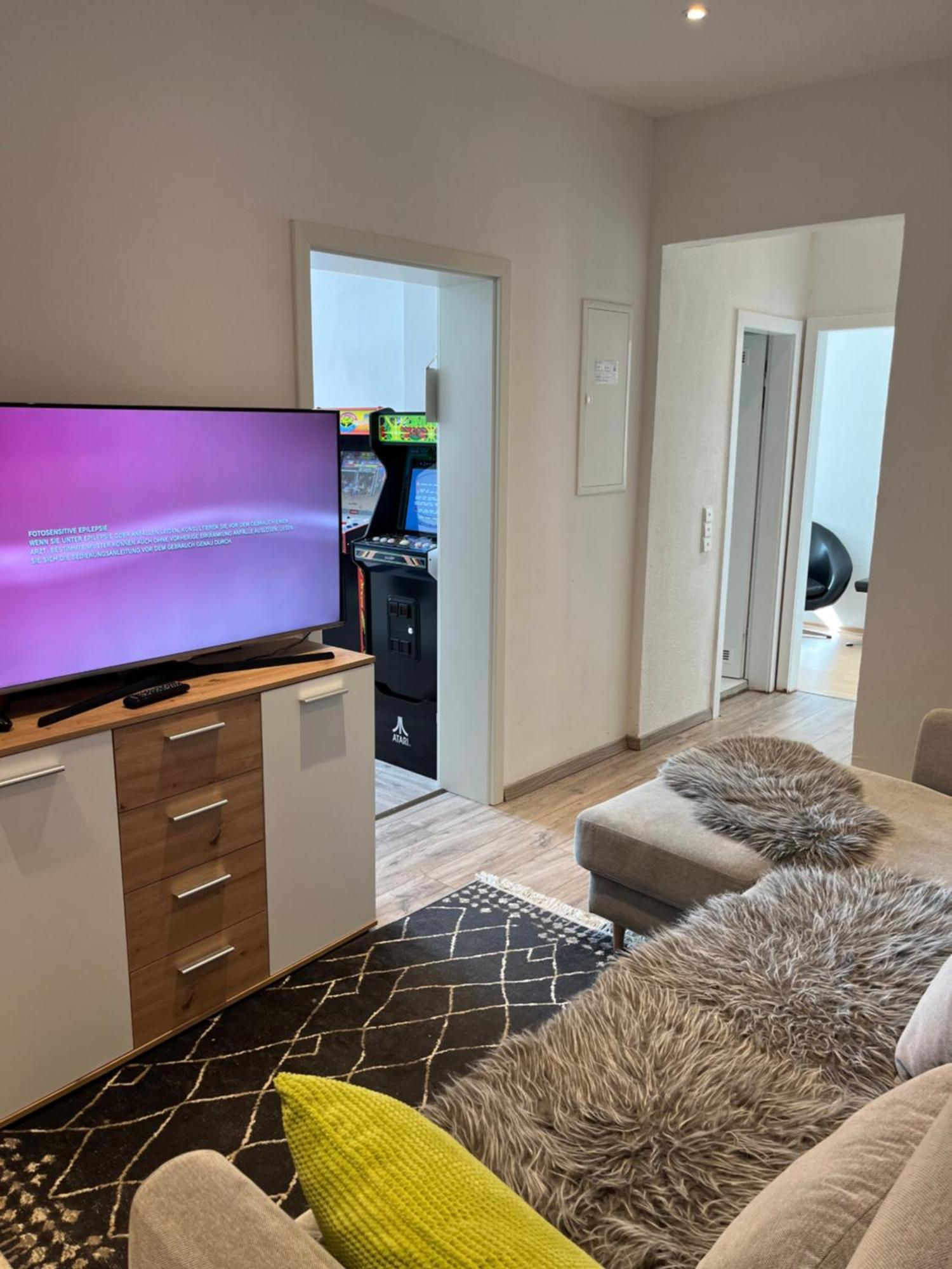 Messe 2 Apartment *