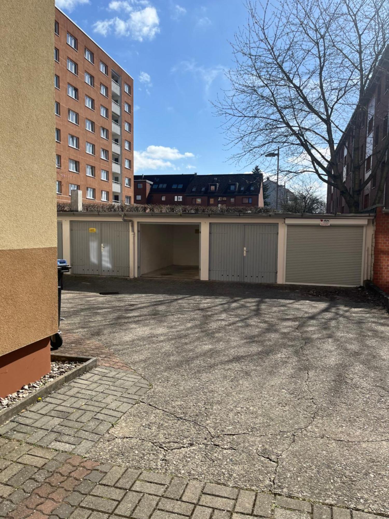 Messe 2 Apartment *